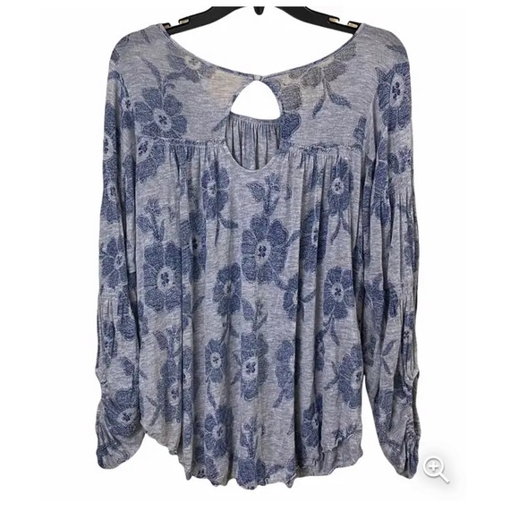 Free People Grey and Blue Floral Peasant Boho Top, MEDIUM, used good condition - Picture 4 of 6